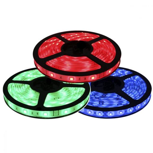 Marine RGB LED light strip installed under boat gunnel for night fishing, Wet Sounds NZ 5-meter LED light strip illuminating boat deck at night